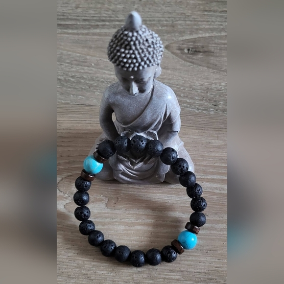 Kristy's Kreations Jewelry - 🌿 Lava Stone & Turquoise Howlite Diffuser Bracelet 🌿
